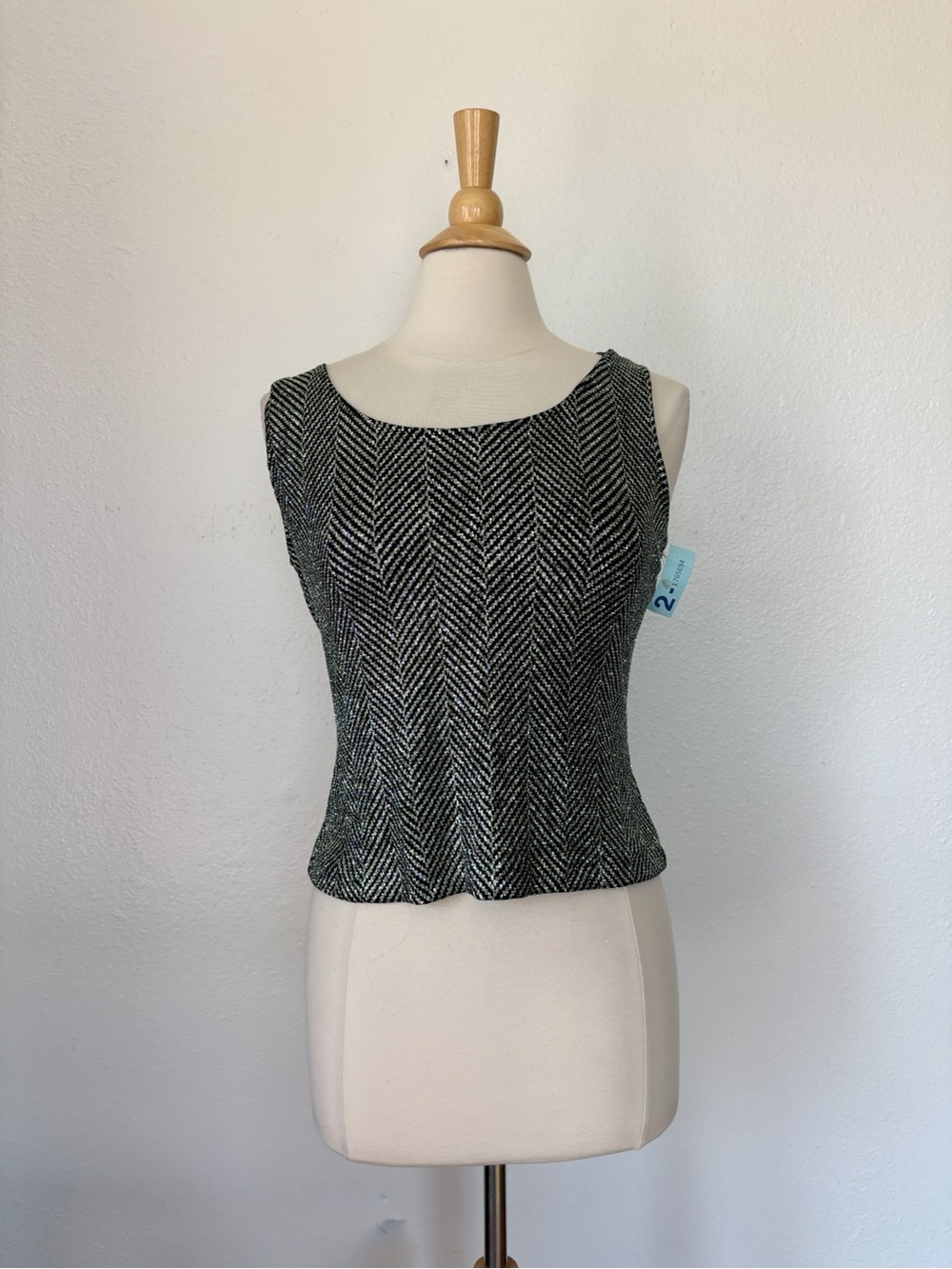 Vintage 90s Xscape Fitted Black and Silver Sleeveless Tank Top